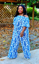 Load image into Gallery viewer, Queenin Pants Set
