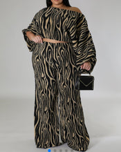 Load image into Gallery viewer, Wild love Sweater set
