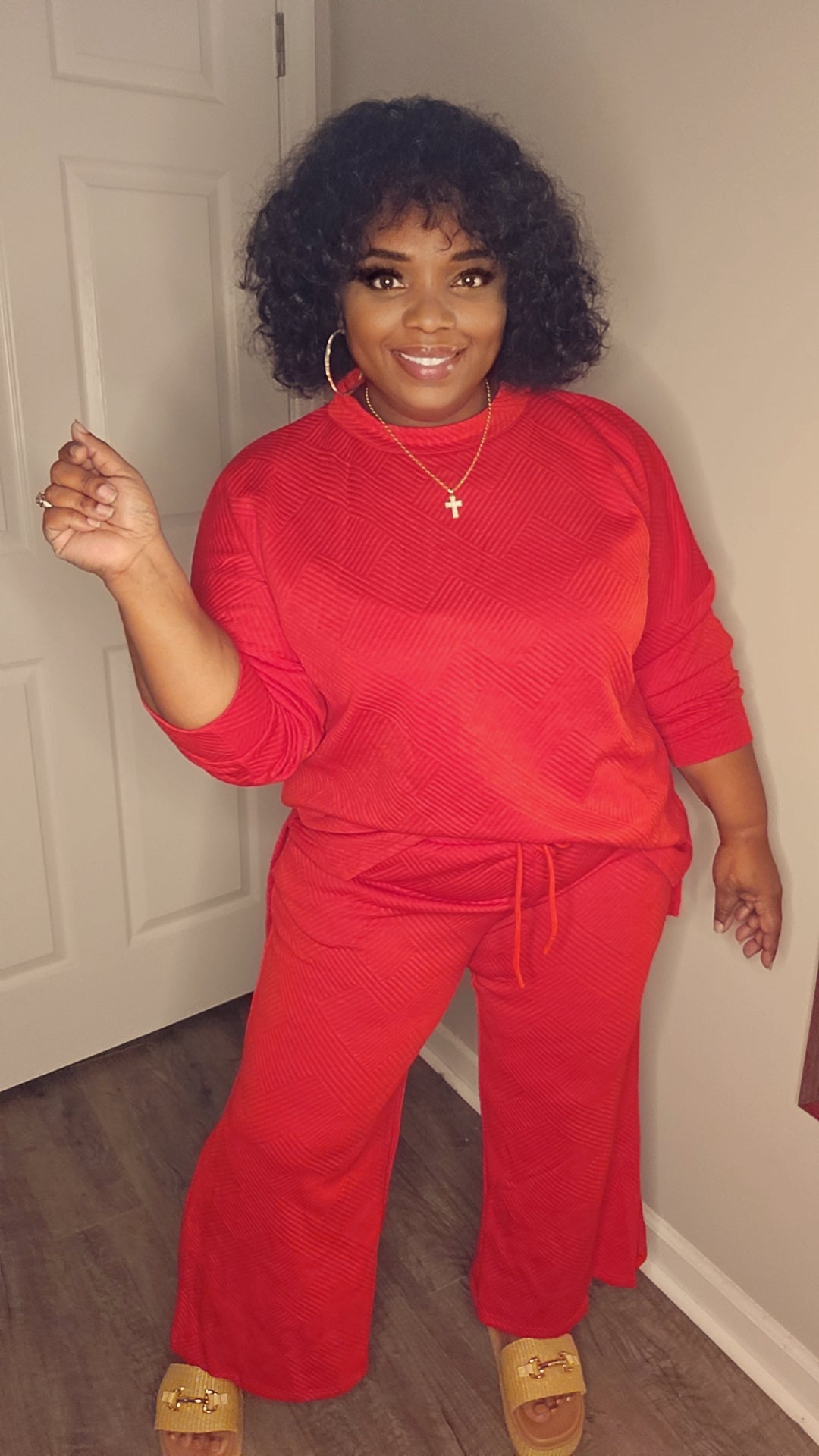 Red textured set