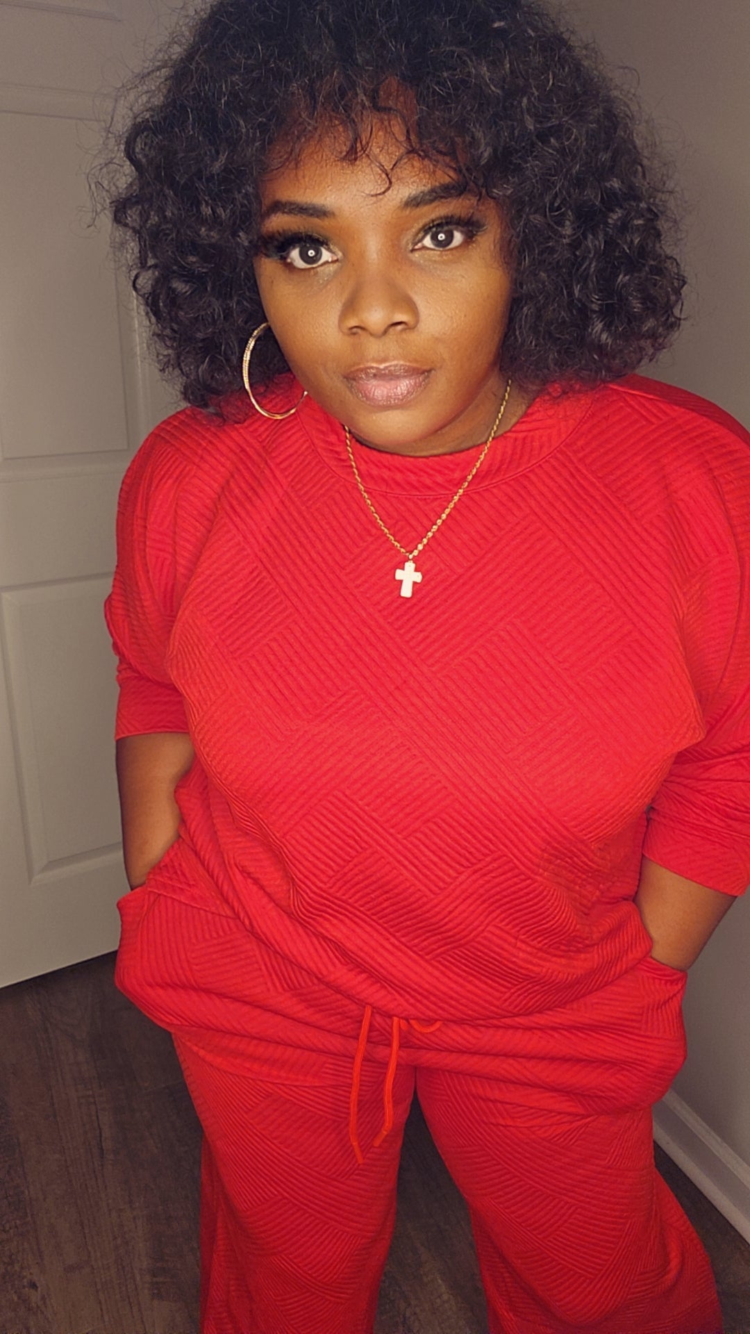 Red textured set